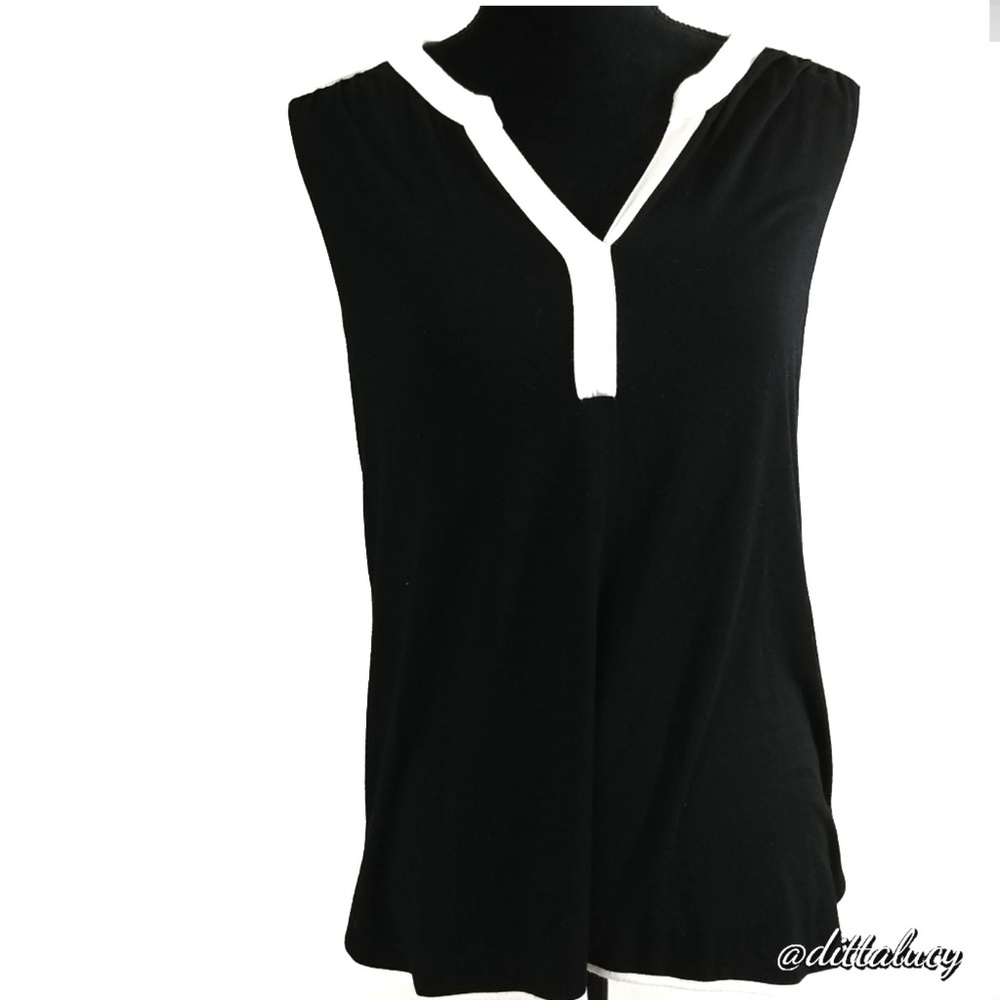 Spense Black and White top